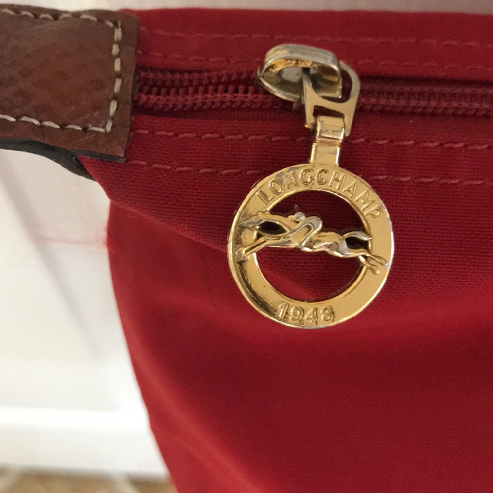 Red longchamp bag